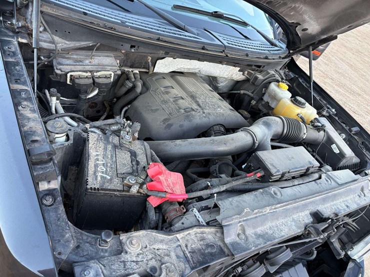 2014-ford-f150-xlt-image-27