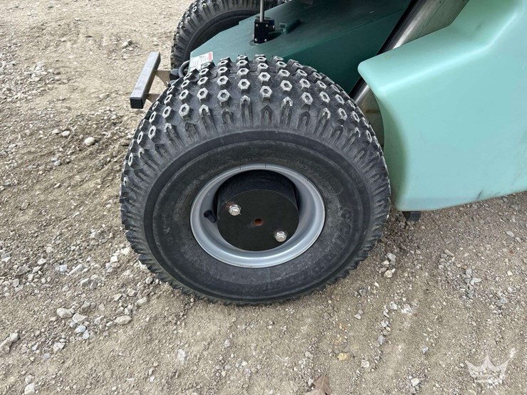 2021-permagreen-ride-on-speader-sprayer-image-21