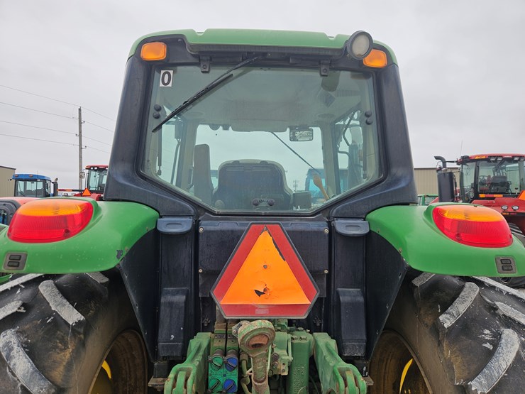 2016-john-deere-6120m-image-7