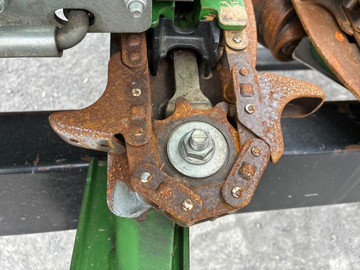 2015-john-deere-612c-image-25