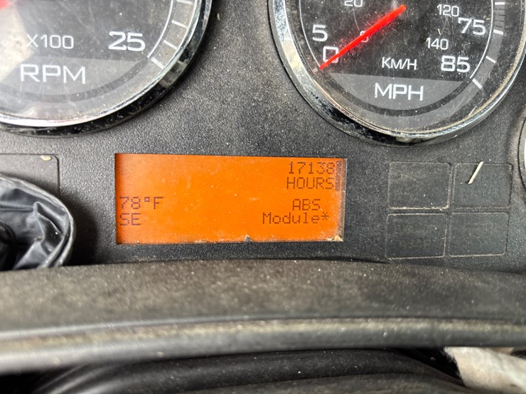 2011-international-prostar-image-22