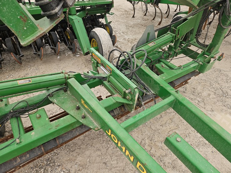 2006-john-deere-200-image-4