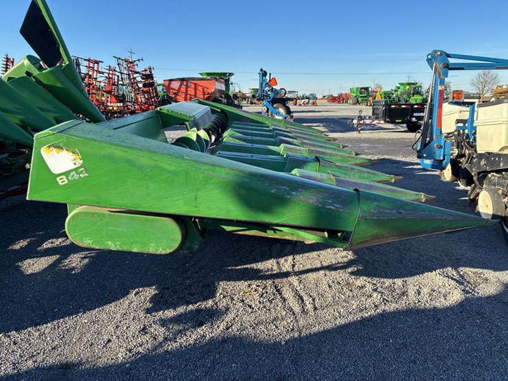 john-deere-843-image-3