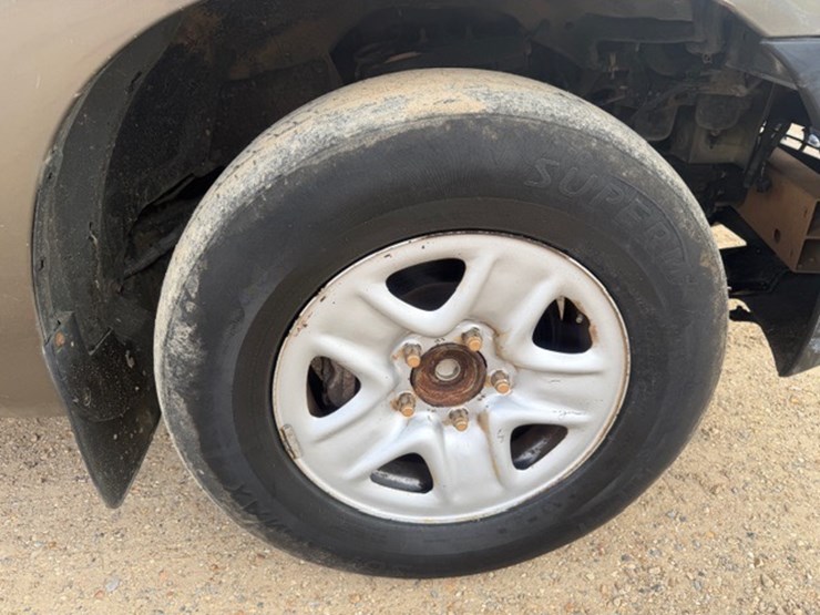 2010-toyota-tundra-image-17