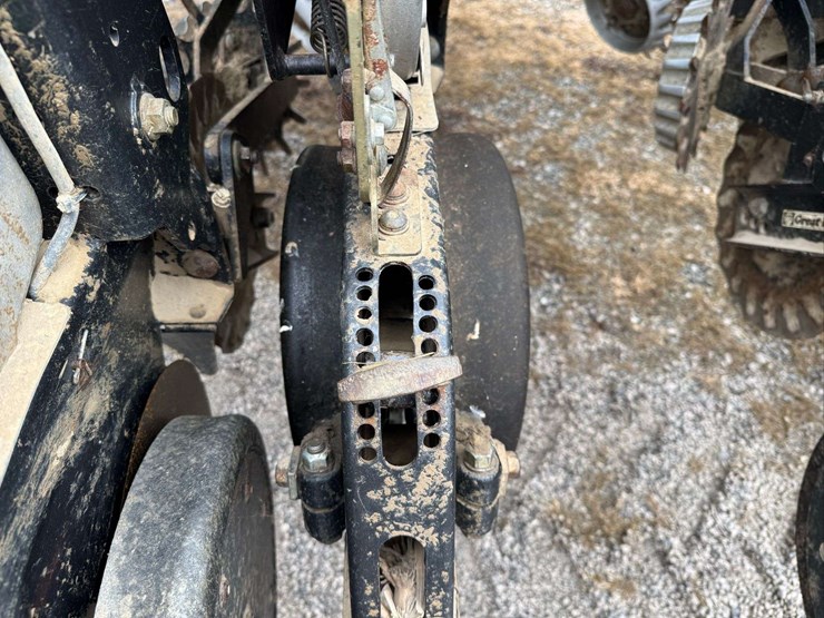 great-plains-yp1625-32tr-image-12