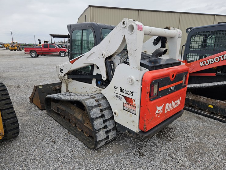 2020-bobcat-t770-image-20