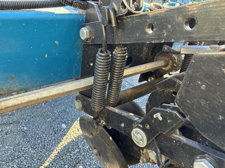 2009-kinze-3000-image-16