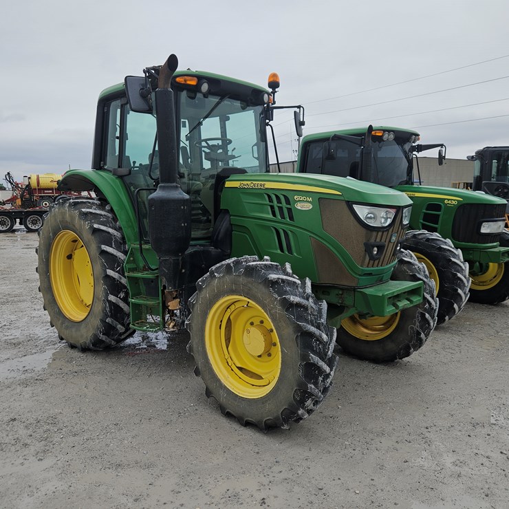 2016 JOHN DEERE 6120M
