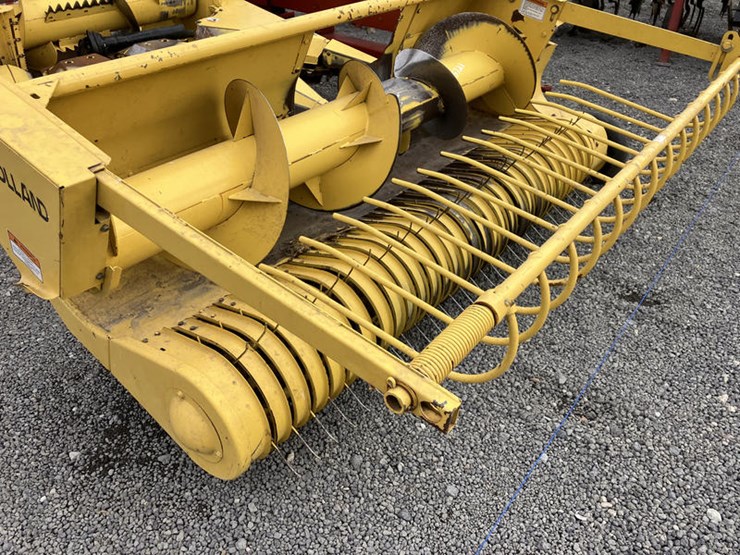 new-holland-900-image-3