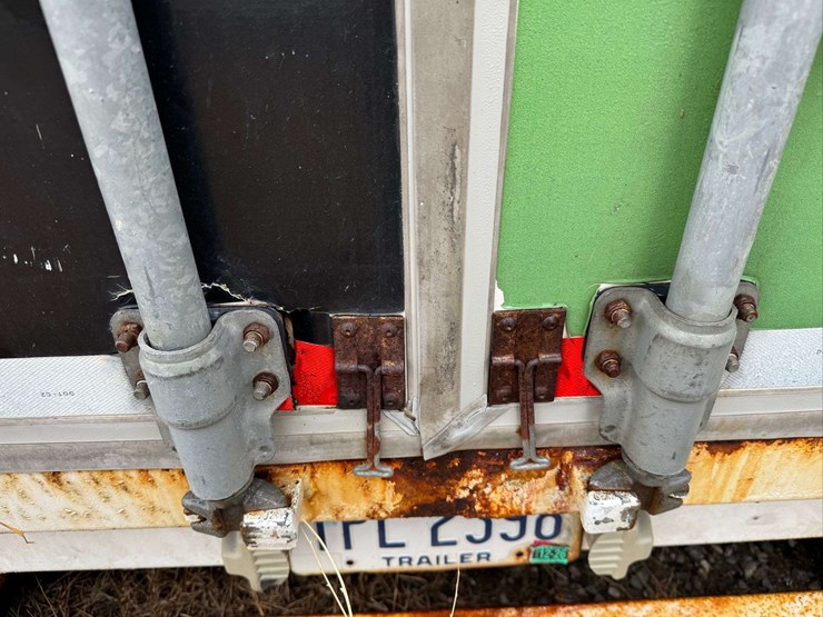 manac-enclosed-tender-trailer-with-2550-gal-tank---35'-long-x-8'-wide-x-8.5'-tall-image-35