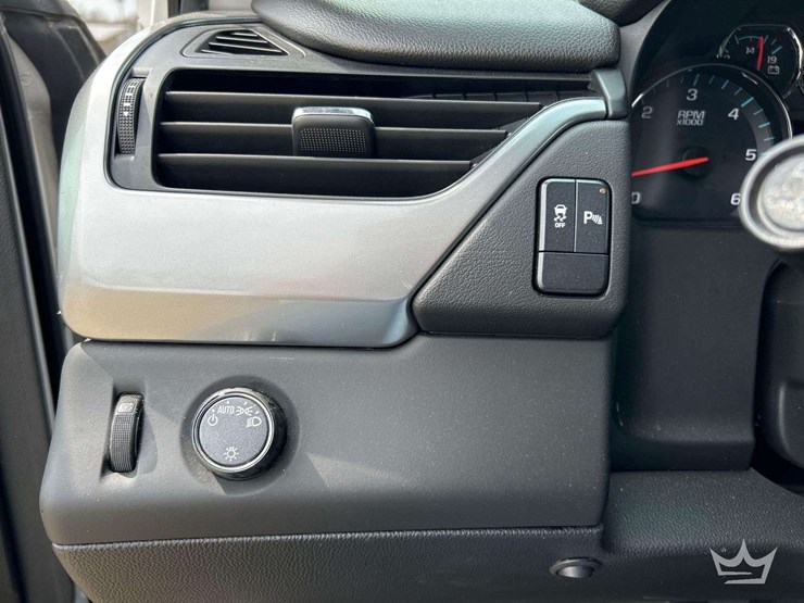 2020-chevrolet-tahoe-image-16