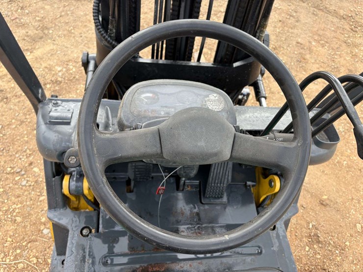 2005-komatsu-fg25st-14-image-12