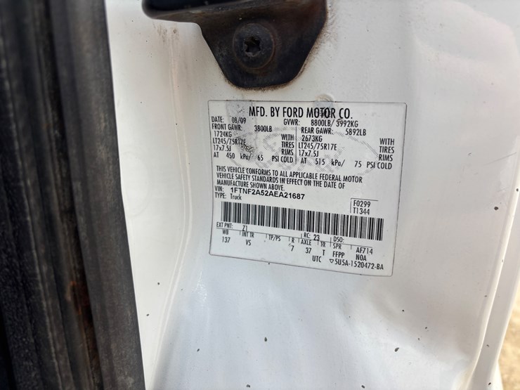 2010-ford-f250-image-15