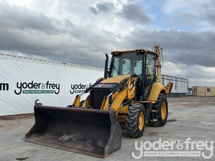 2016-caterpillar-420f2-it-image-2