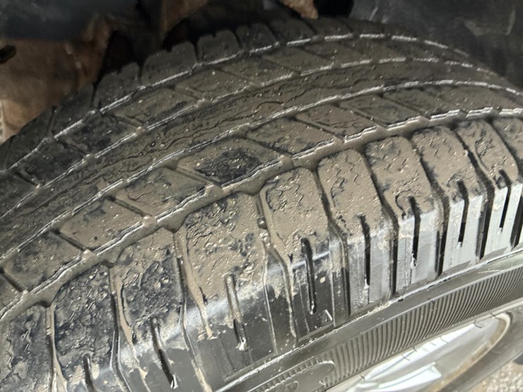 2011-gmc-sierra-1500-image-22