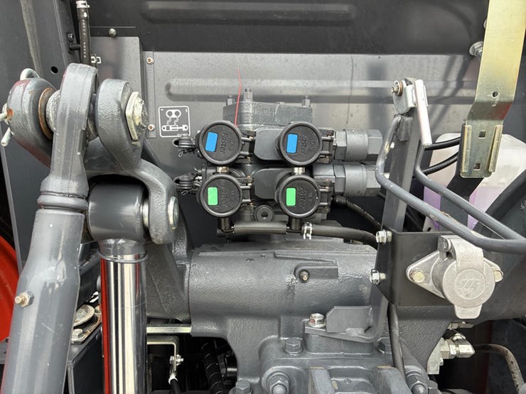 2024-kubota-m6-131-image-40