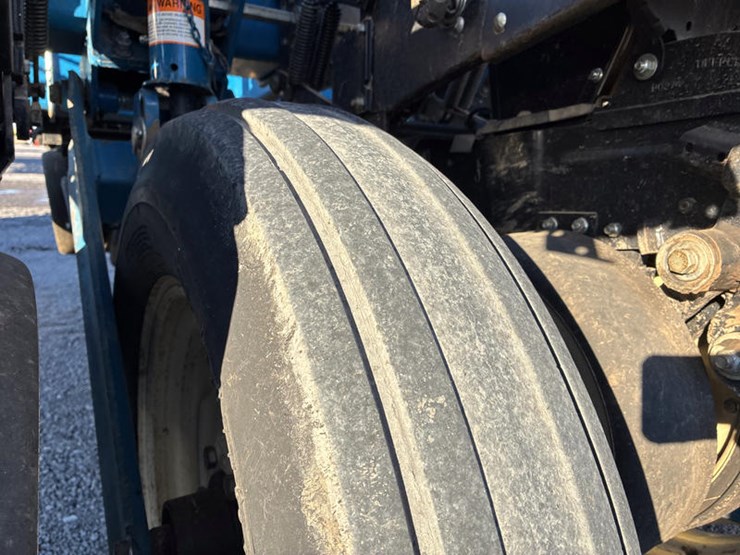 2009-kinze-3000-image-35