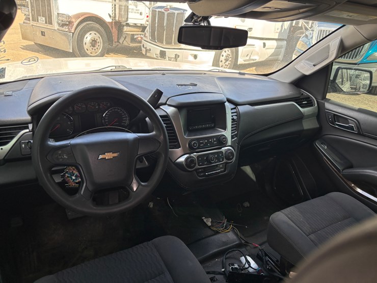 2018-chevrolet-tahoe-image-9