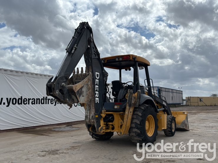 2020-deere-310l-image-5