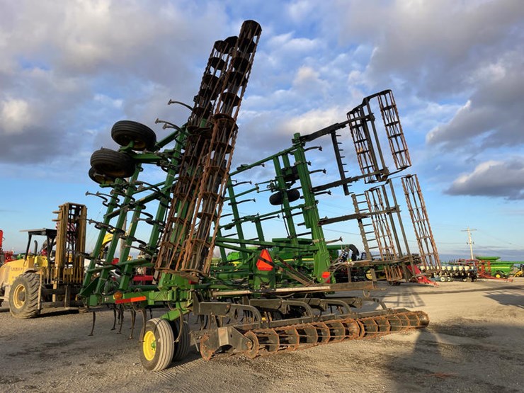 john-deere-2210-image-9