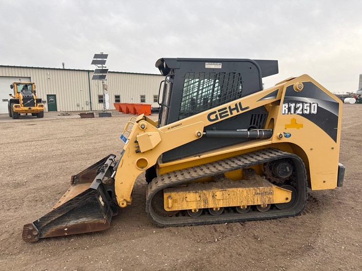 gehl-rt250-image-2
