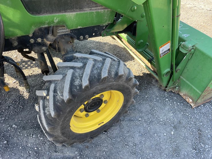 john-deere-4200-image-6