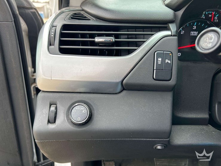 2020-chevrolet-tahoe-image-15