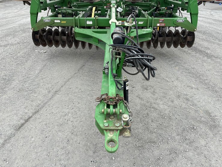 john-deere-2310-image-12