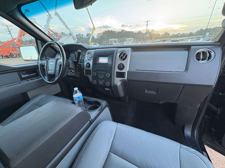 2014-ford-f150-xlt-image-25