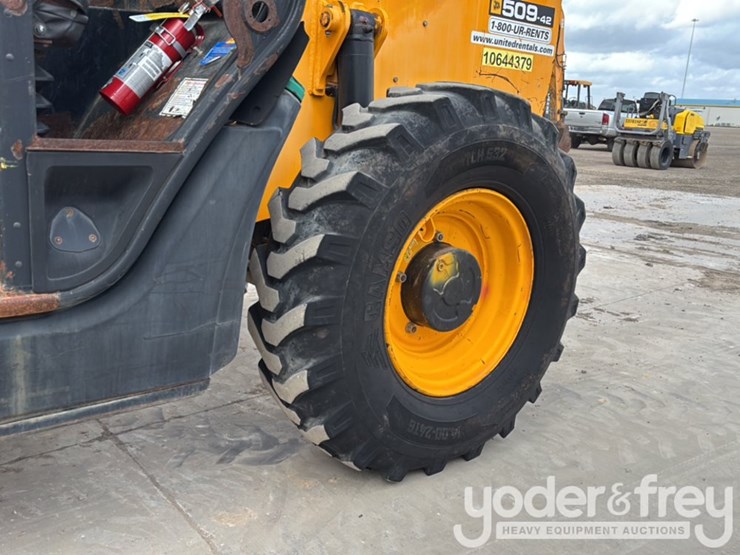 2017-jcb-509-42-image-7