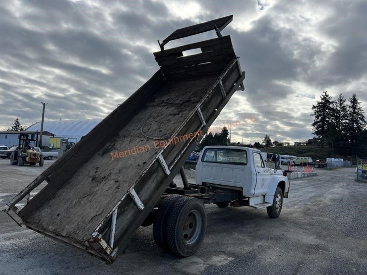 1975-ford-f600-image-10