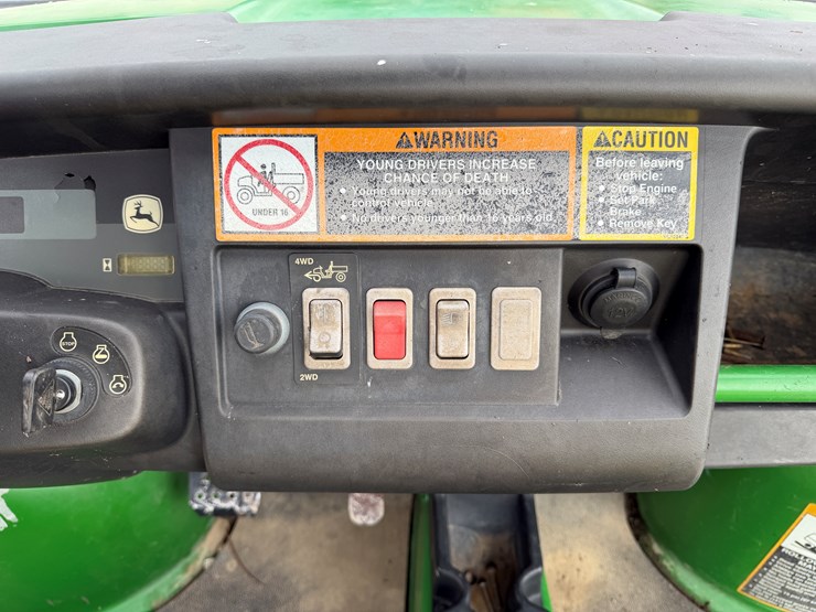 john-deere-gator-image-8