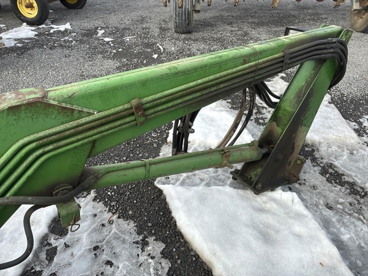 john-deere-158-image-13