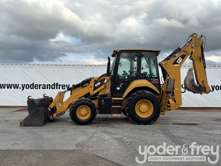 2016-caterpillar-420f2-it-image-3