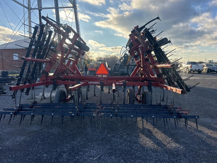 case-ih-4600-image-25