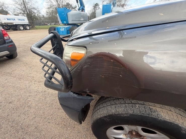 2010-toyota-tundra-image-10