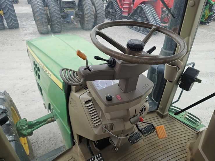 2016-john-deere-6120m-image-15