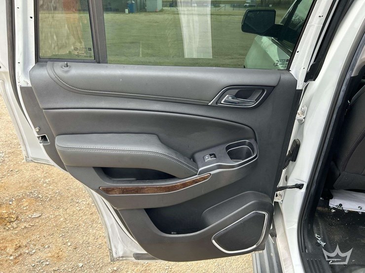 2020-chevrolet-tahoe-image-19