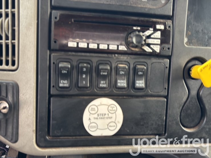 2015-international-4400-image-57