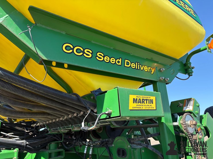 2010-john-deere-1770nt-image-18