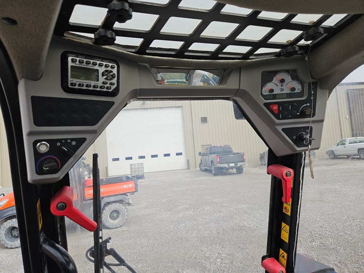 2017-jcb-260t-image-21