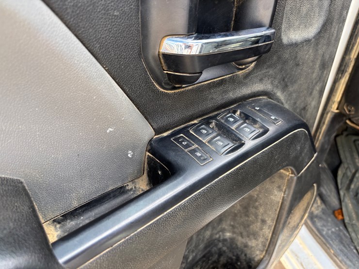 2019-gmc-sierra-2500hd-image-15