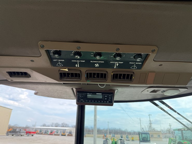 john-deere-2950-image-19