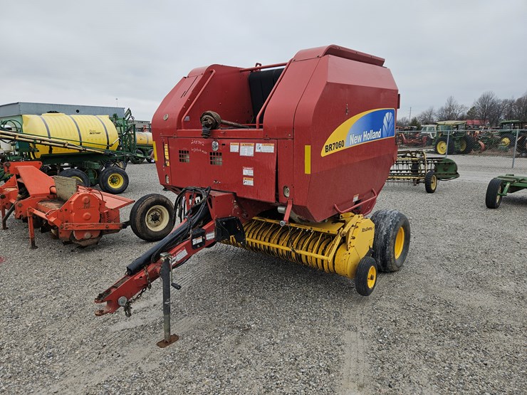 2008-new-holland-br7060-image-13