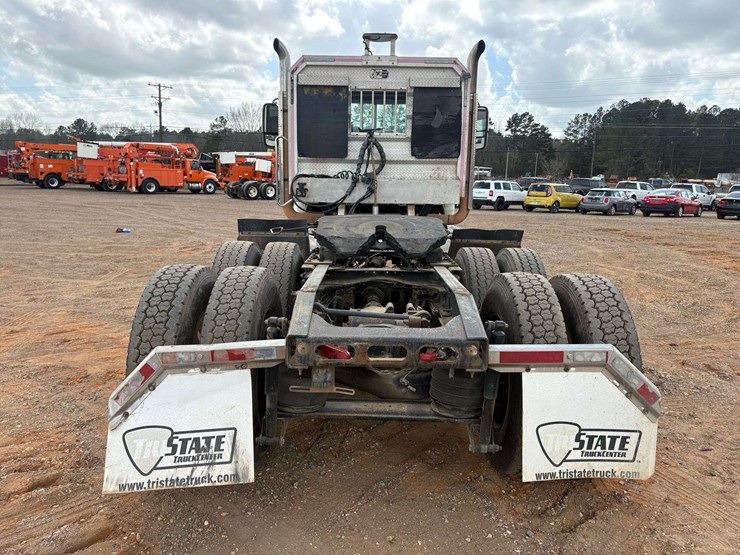 2013-mack-ch613-image-6