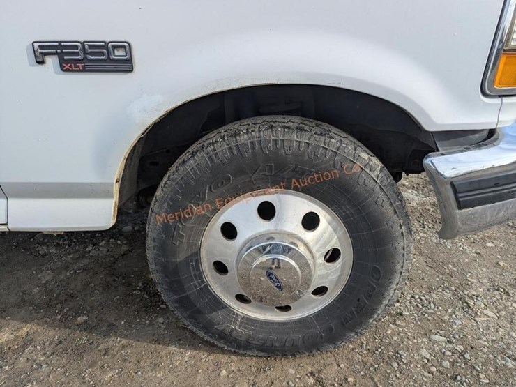 1995-ford-f350-xlt-image-30