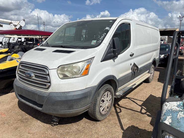 2016-ford-transit-image-1