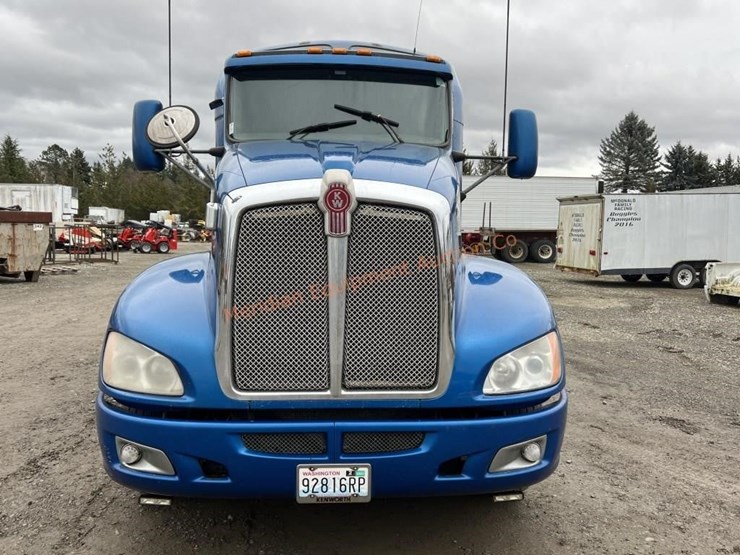 2012-kenworth-t600-image-8