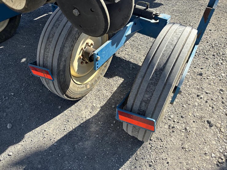 2006-kinze-3600-image-48