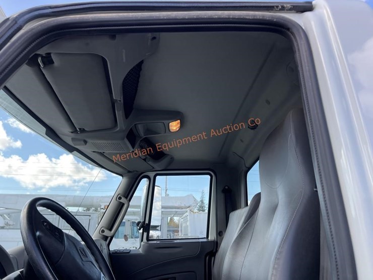 2012-international-4000-image-24